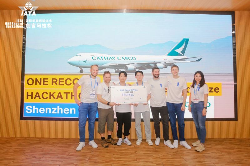 shenzhen hackahton winner pic